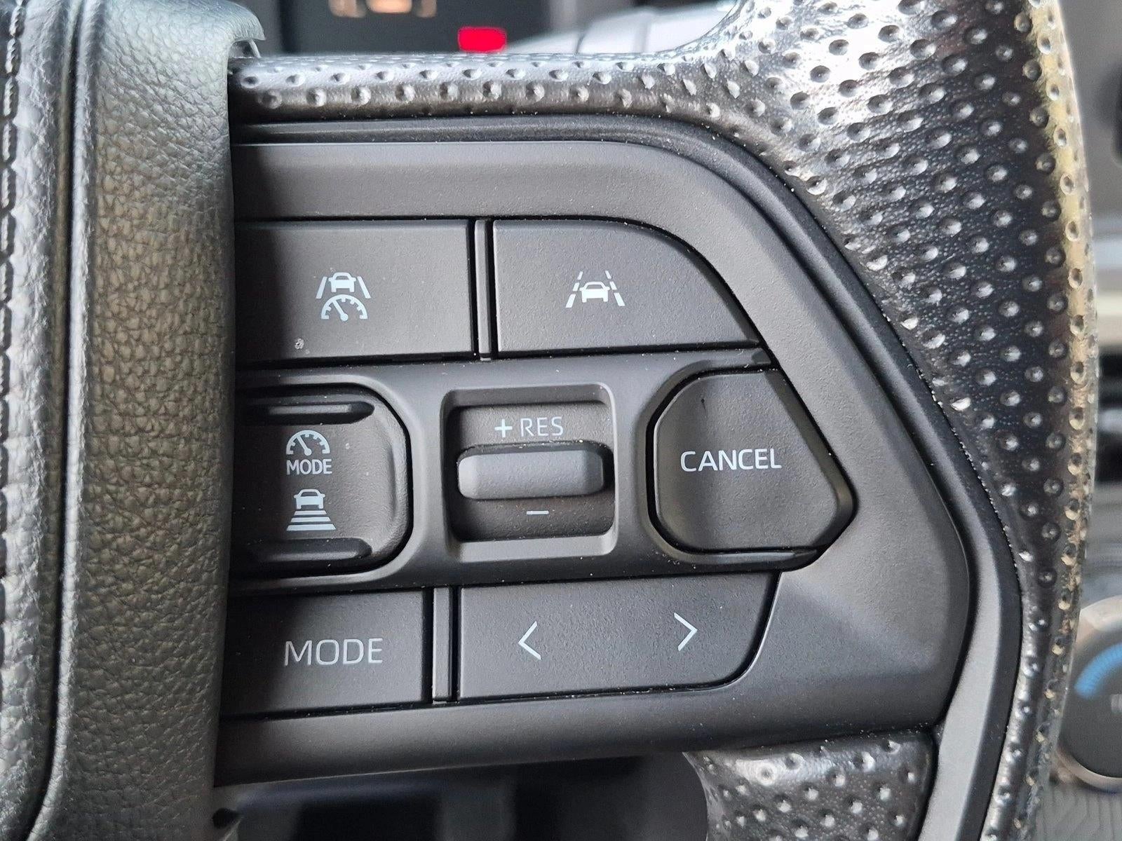 2025 Toyota Tacoma 4WD SR5