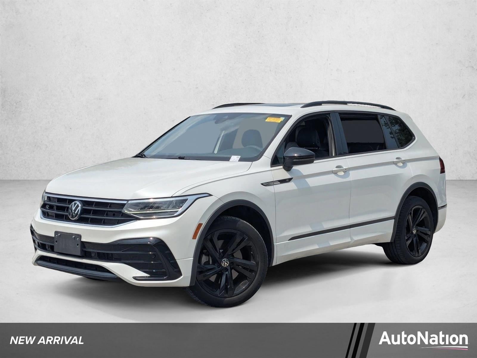2024 Volkswagen Tiguan SE R-Line Black