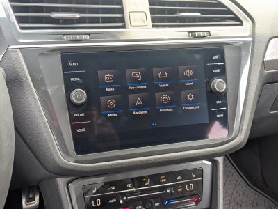 2024 Volkswagen Tiguan SE R-Line Black