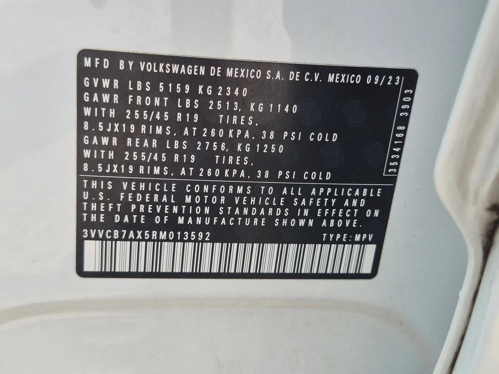 2024 Volkswagen Tiguan SE R-Line Black
