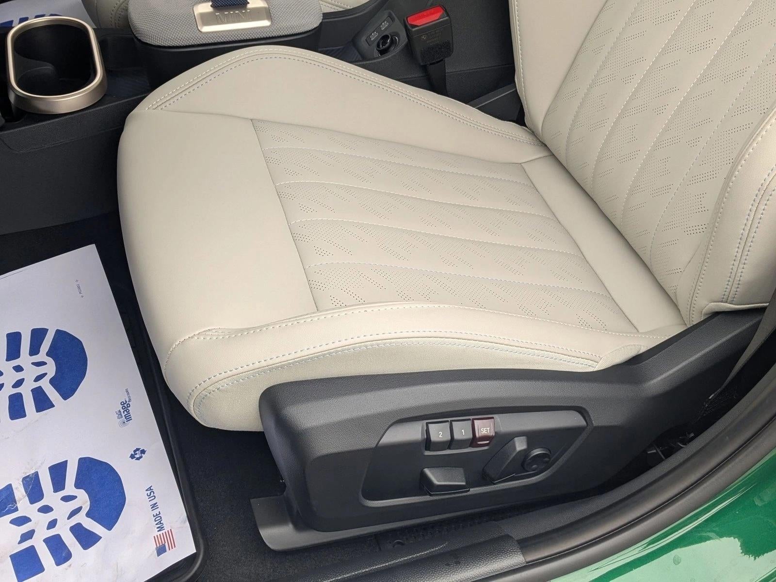 2026 MINI Cooper Hardtop 4 Door Iconic Base