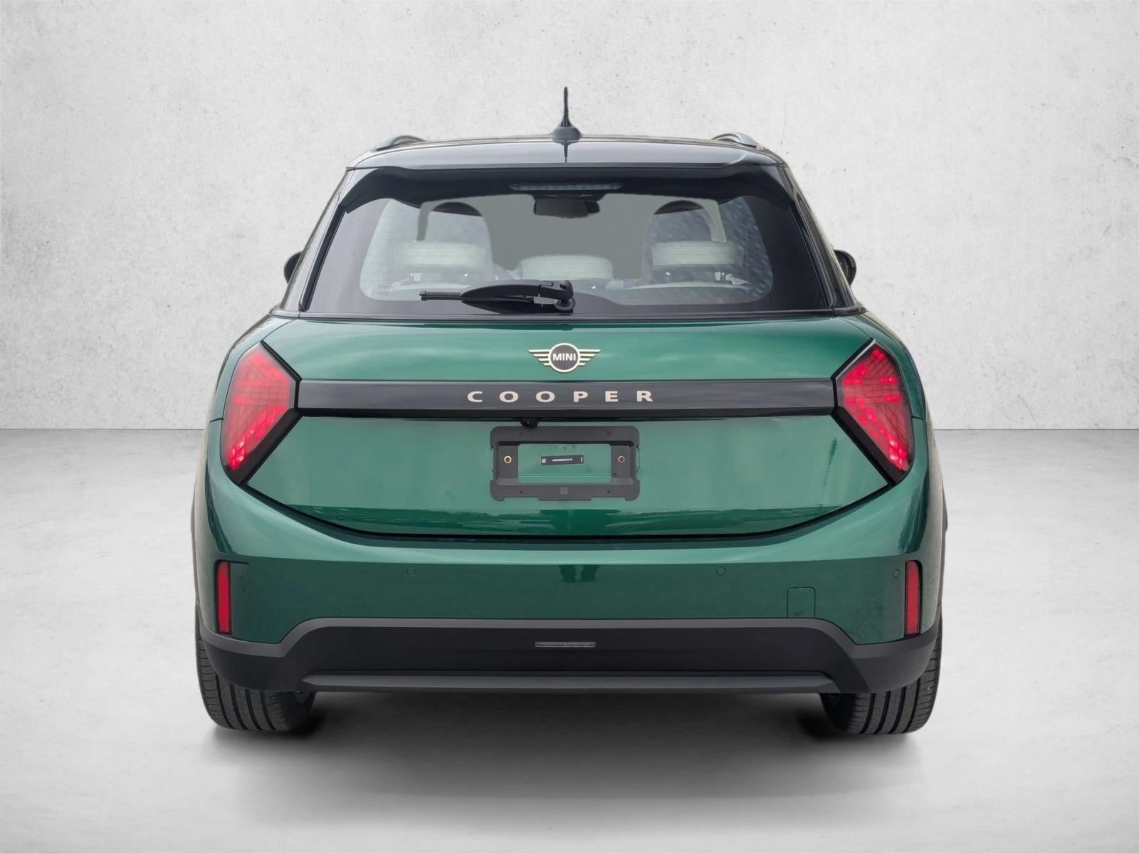 2026 MINI Cooper Hardtop 4 Door Iconic Base