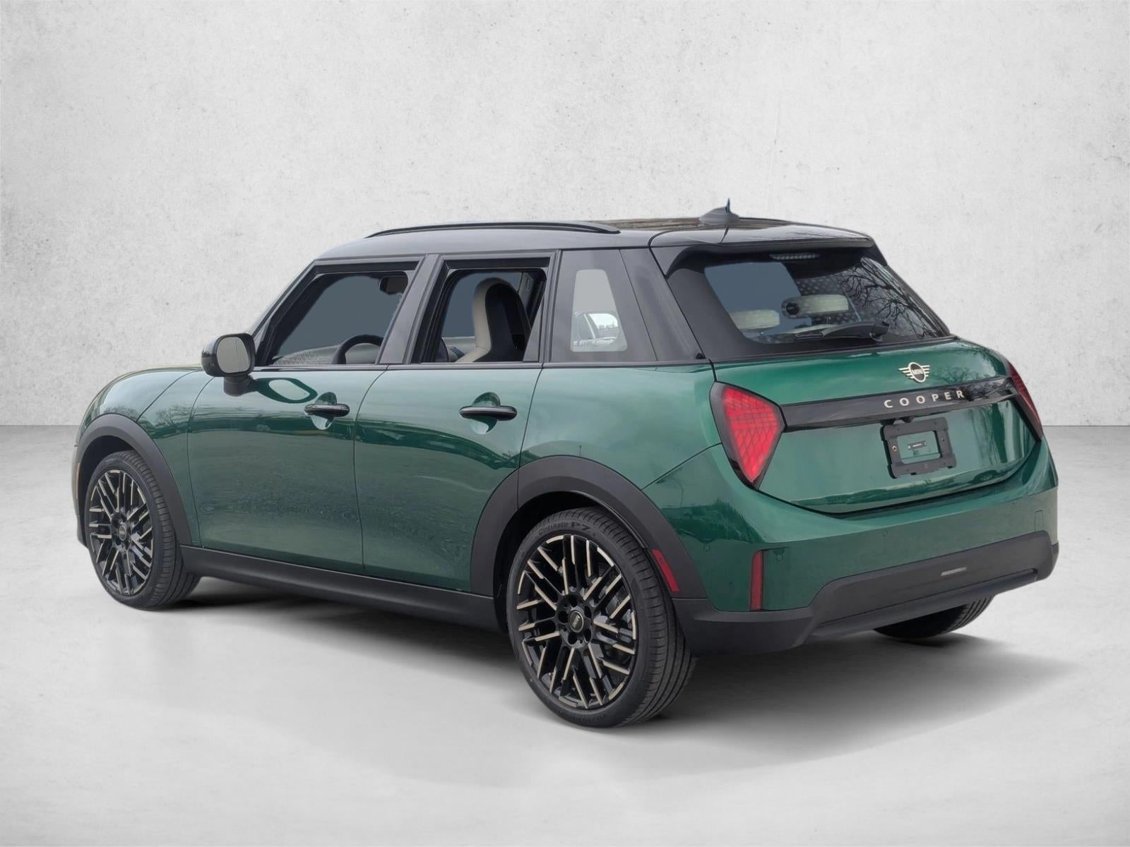 2026 MINI Cooper Hardtop 4 Door Iconic Base