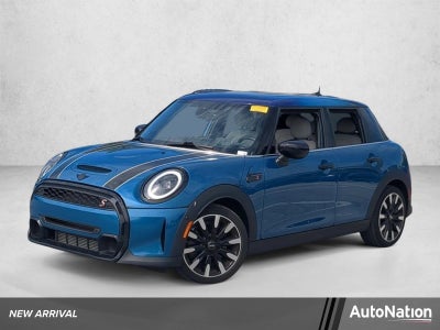 2024 MINI Cooper S Hardtop 4 Door Iconic Base