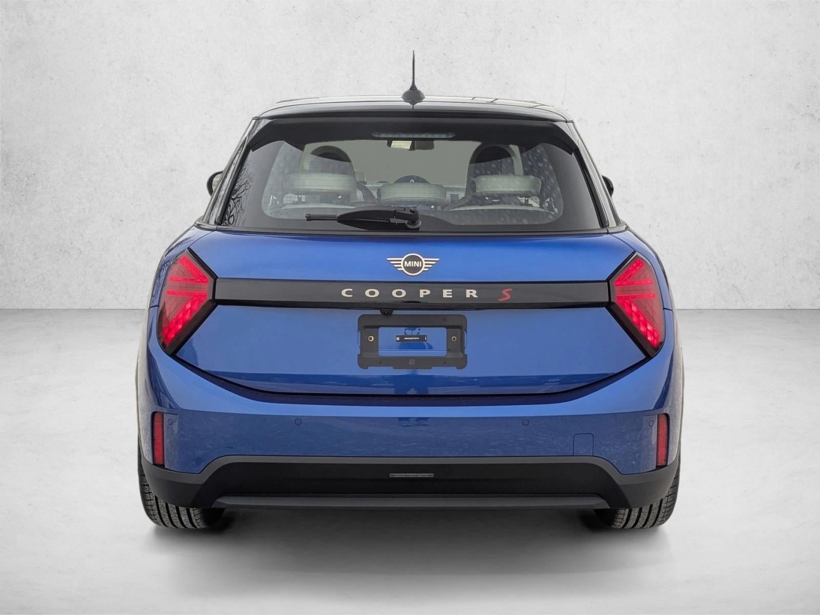 2026 MINI Cooper S Hardtop 4 Door Iconic Base