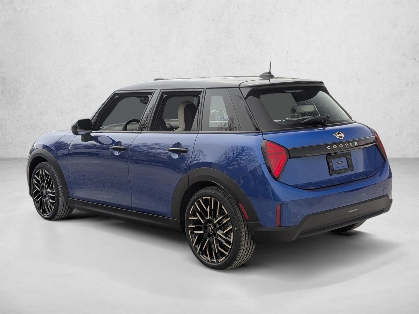 2026 MINI Cooper S Hardtop 4 Door Iconic Base