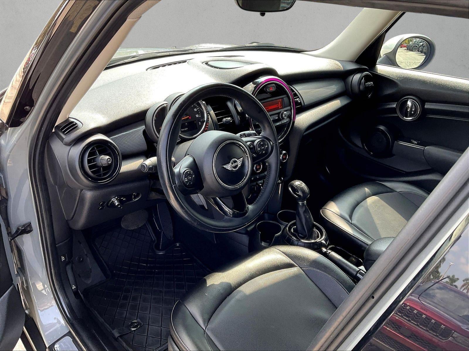 2016 MINI Cooper Hardtop 4 Door Base
