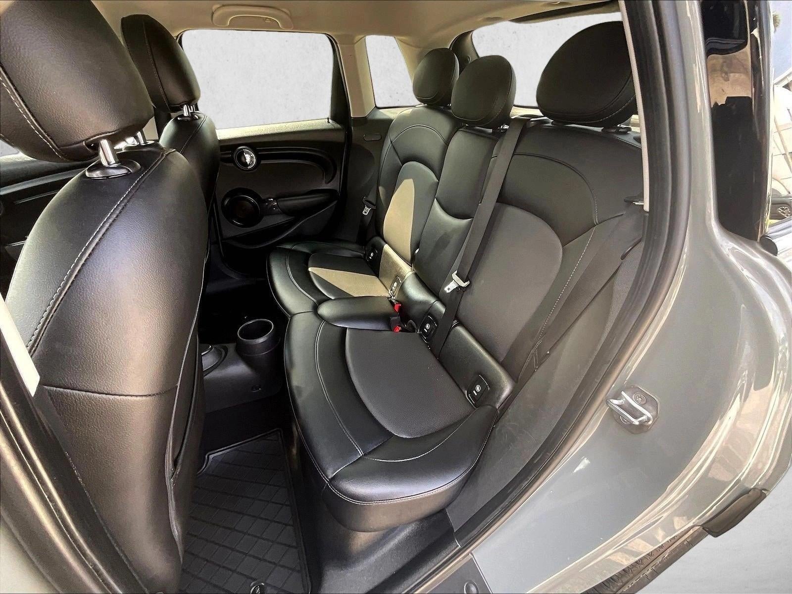 2016 MINI Cooper Hardtop 4 Door Base
