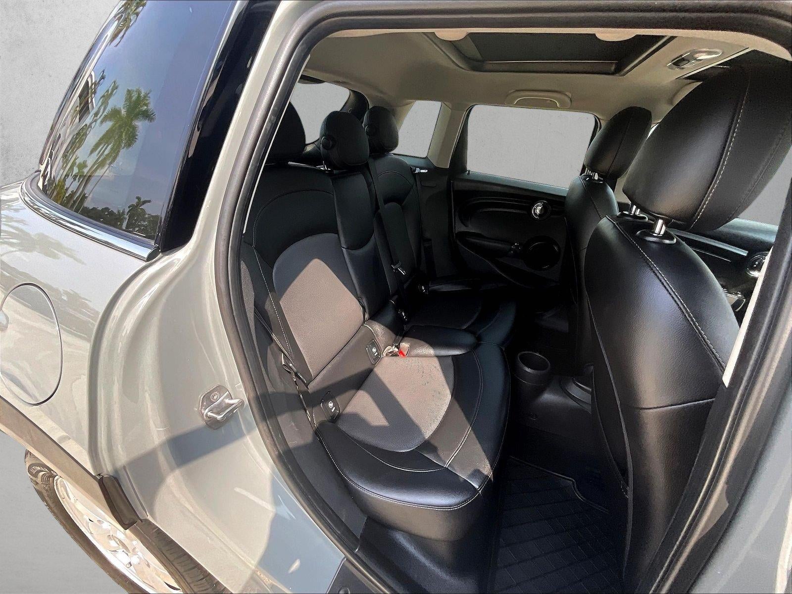 2016 MINI Cooper Hardtop 4 Door Base