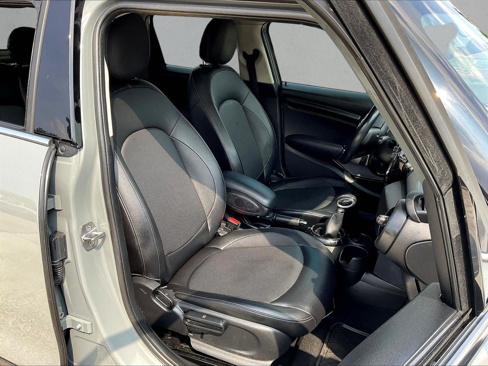 2016 MINI Cooper Hardtop 4 Door Base
