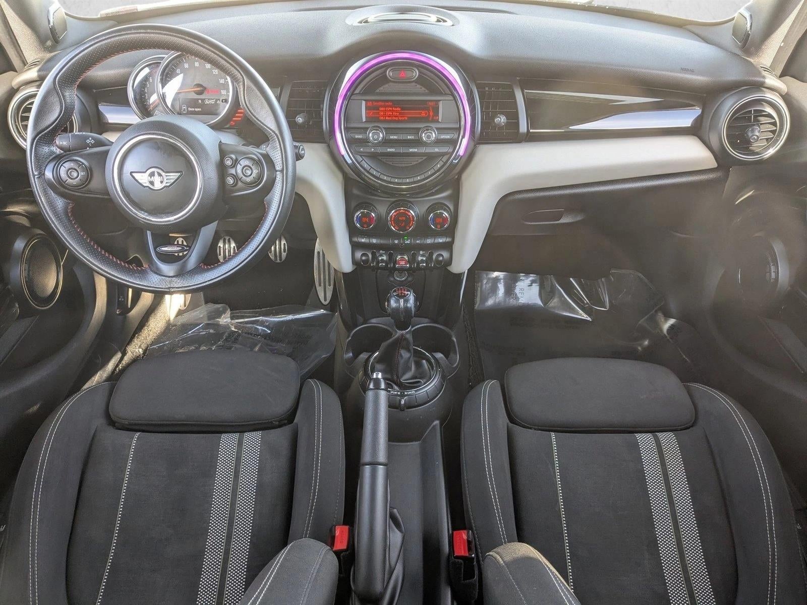 2016 MINI Hardtop 4 Door Cooper