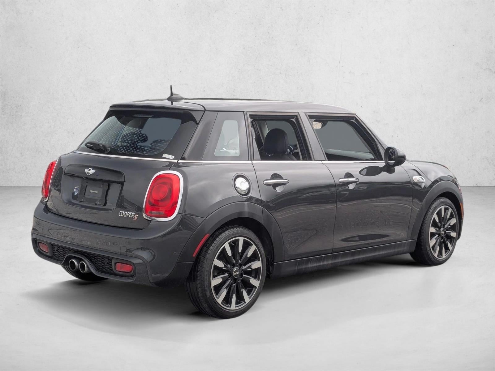 2018 MINI Cooper S Hardtop 4 Door Base