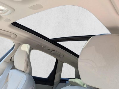 2024 Volvo XC60 Recharge Plug-In Hybrid Plus Dark Theme