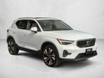 2025 Volvo XC40 Ultra Bright Theme