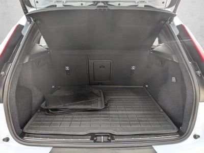 2025 Volvo XC40 Ultra Bright Theme