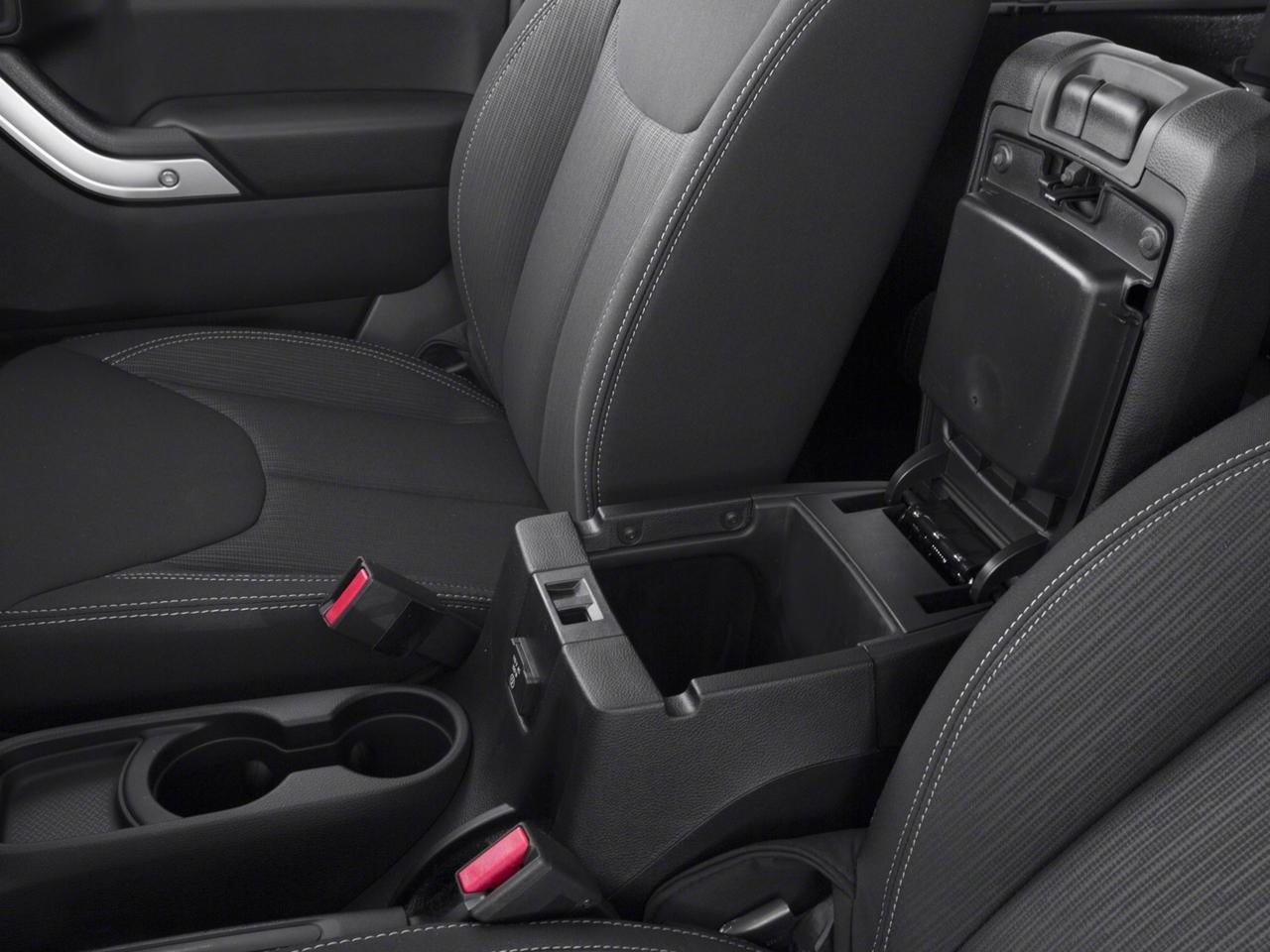 2016 Jeep Wrangler 4WD 2dr Sahara