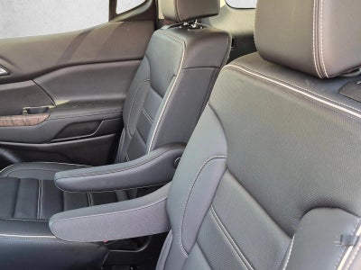 2022 GMC Acadia AWD Denali