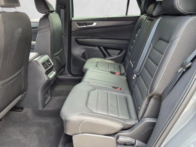 2025 Volkswagen Atlas Cross Sport 2.0T SEL R-Line Black 4MOTION
