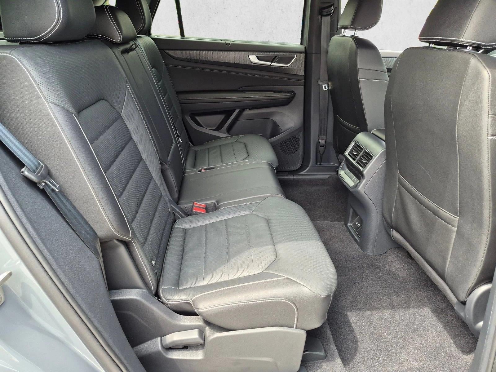 2025 Volkswagen Atlas Cross Sport 2.0T SEL R-Line Black 4MOTION