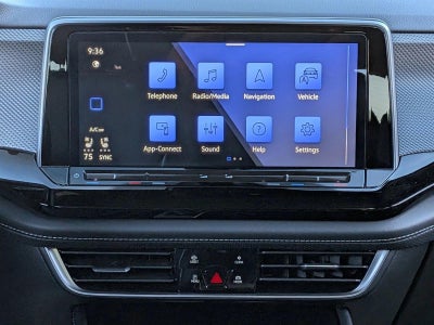 2024 Volkswagen Atlas Cross Sport 2.0T SEL Premium R-Line 4MOTION