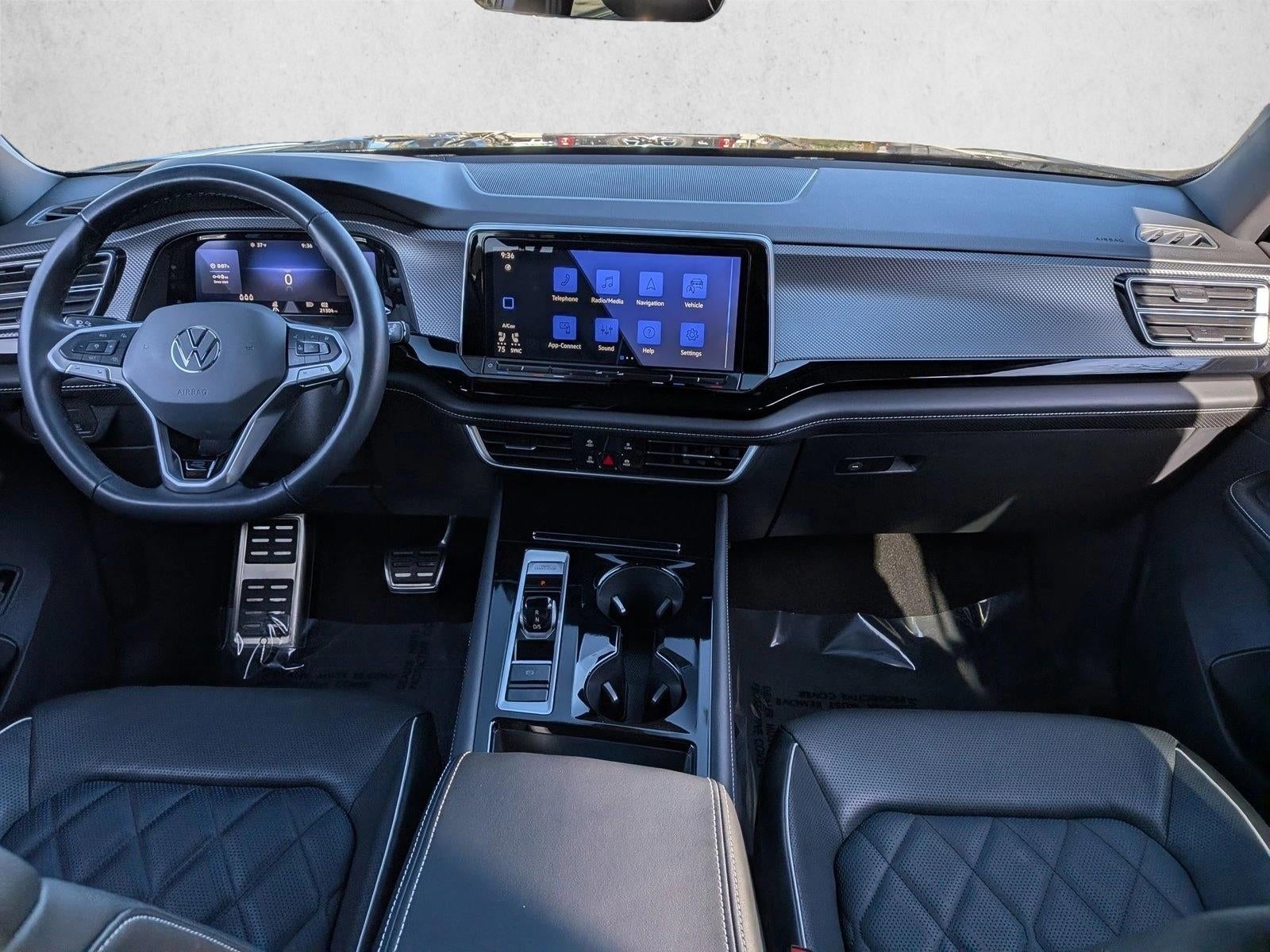 2024 Volkswagen Atlas Cross Sport 2.0T SEL Premium R-Line 4MOTION