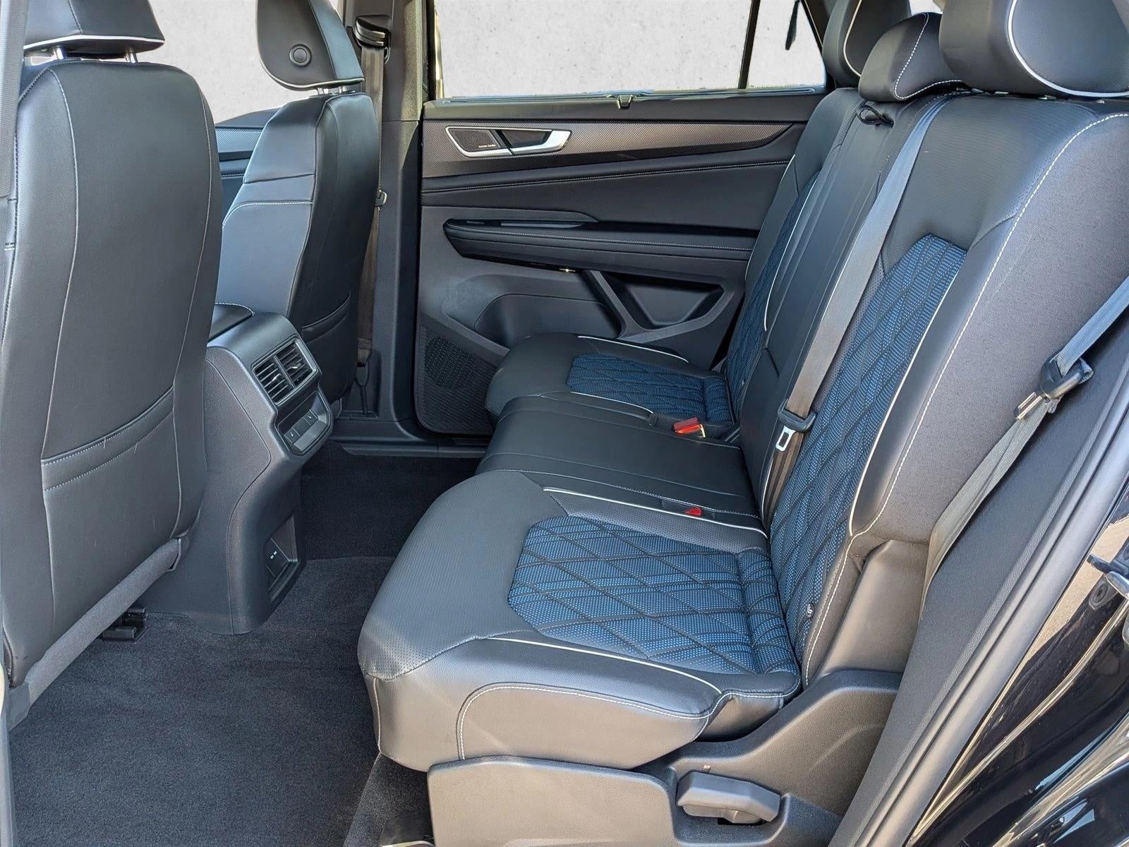 2024 Volkswagen Atlas Cross Sport 2.0T SEL Premium R-Line 4MOTION