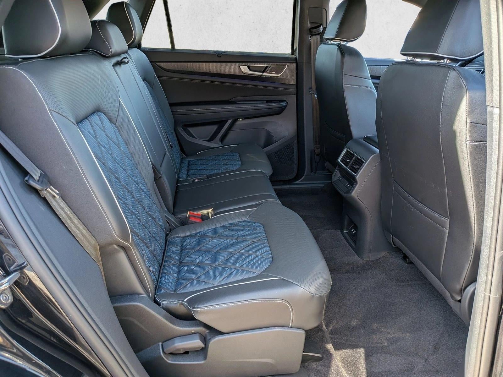 2024 Volkswagen Atlas Cross Sport 2.0T SEL Premium R-Line 4MOTION