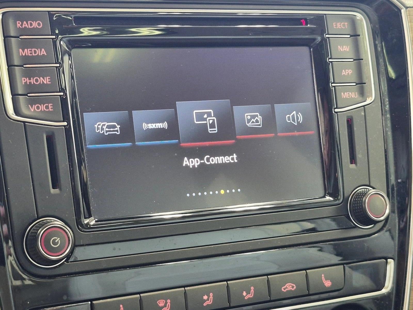2018 Volkswagen Passat 2.0T SEL Premium Auto