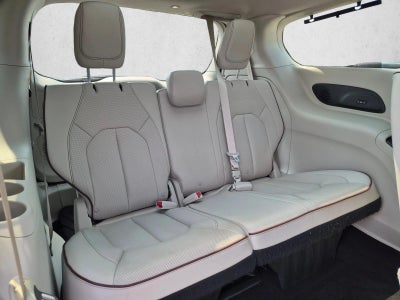 2018 Chrysler Pacifica Limited FWD