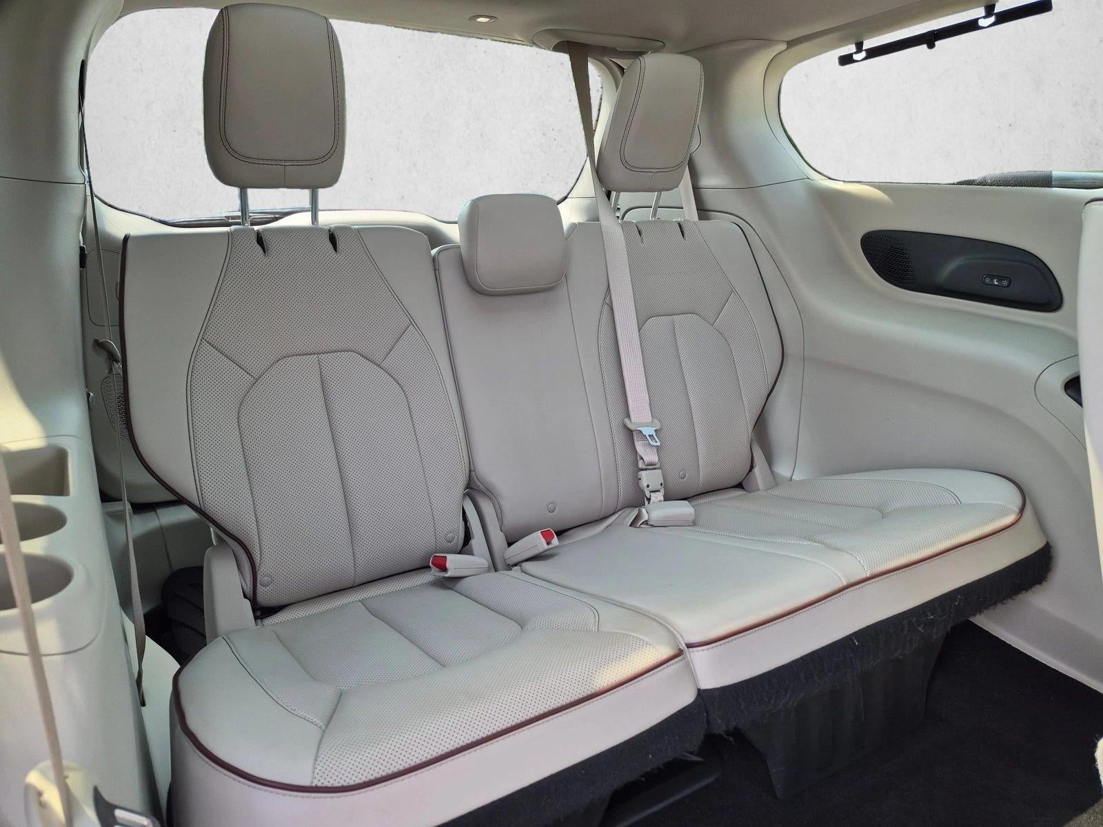 2018 Chrysler Pacifica Limited FWD