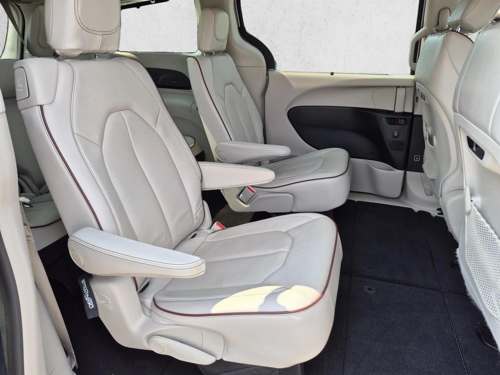 2018 Chrysler Pacifica Limited FWD