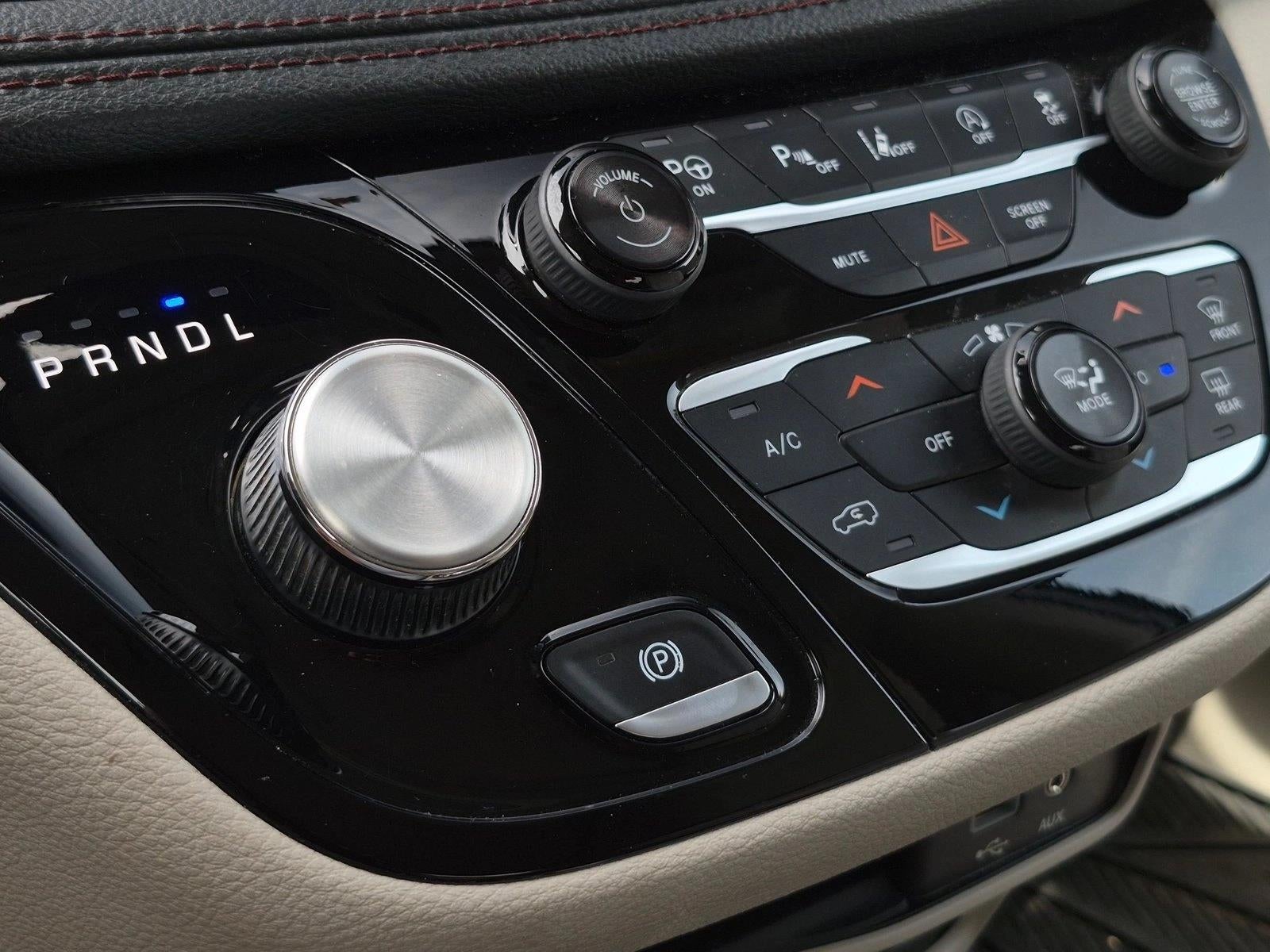 2018 Chrysler Pacifica Limited FWD