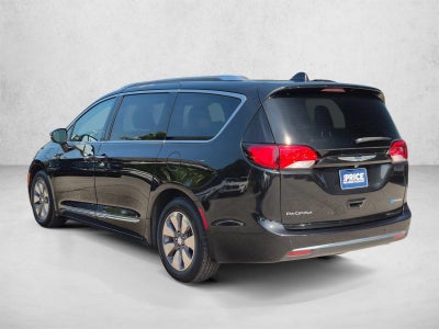 2019 Chrysler Pacifica Hybrid Limited FWD