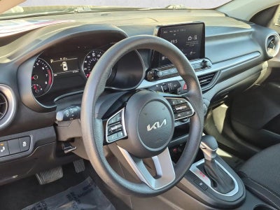 2024 Kia Forte LXS IVT