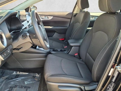 2024 Kia Forte LXS IVT