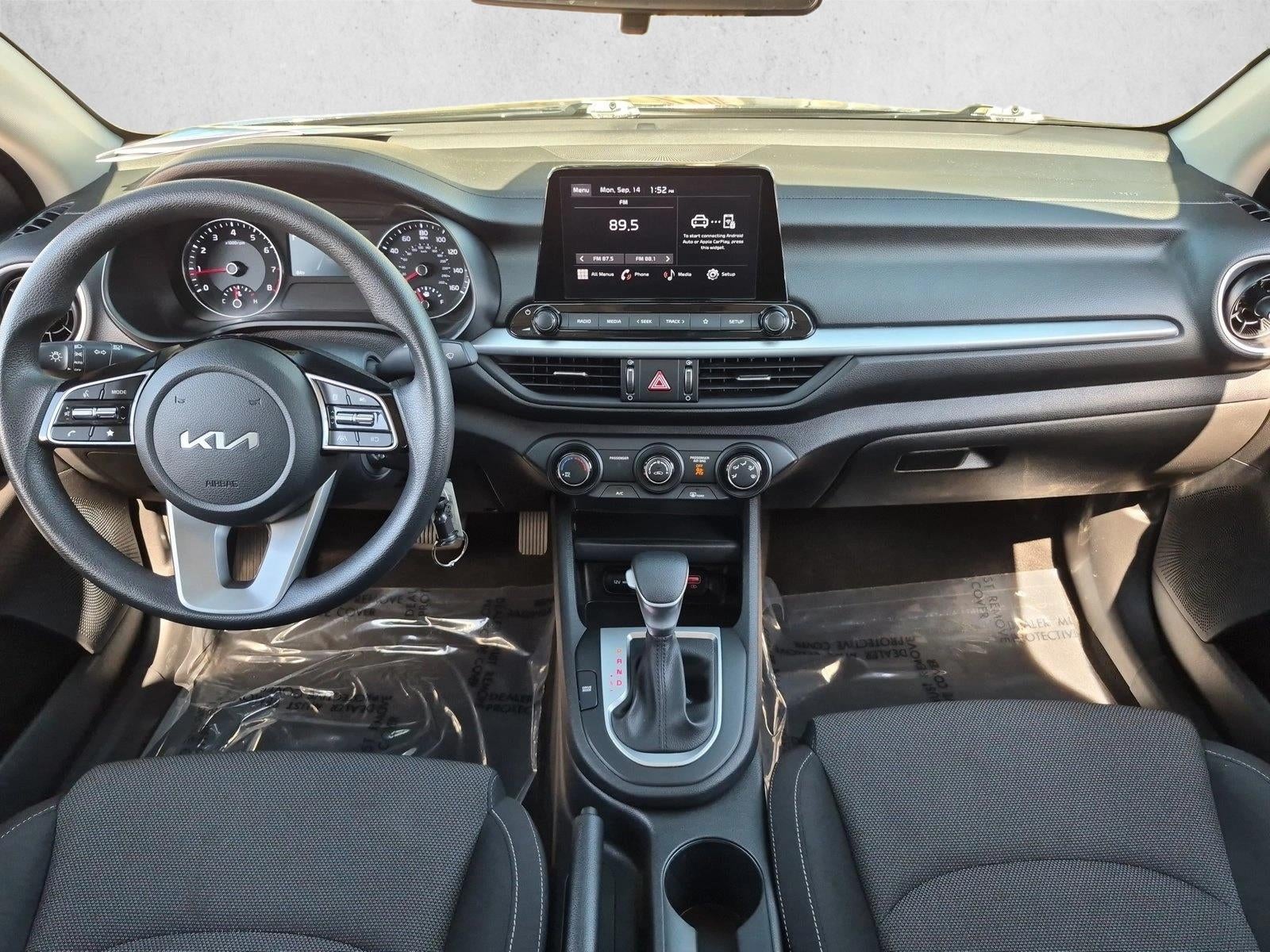 2024 Kia Forte LXS IVT