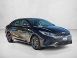 2024 Kia Forte LXS IVT