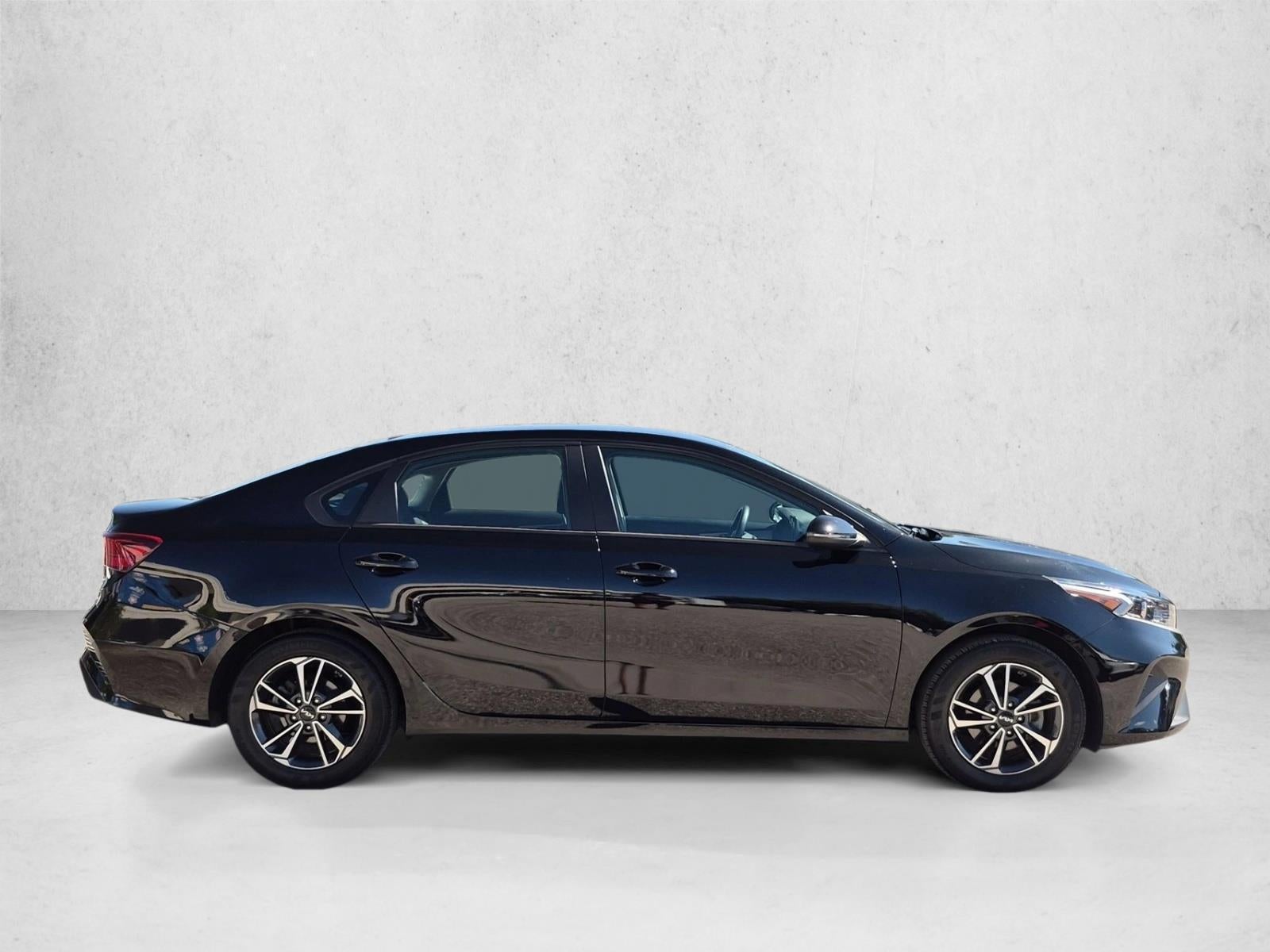 2024 Kia Forte LXS IVT