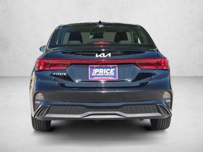 2024 Kia Forte LXS IVT