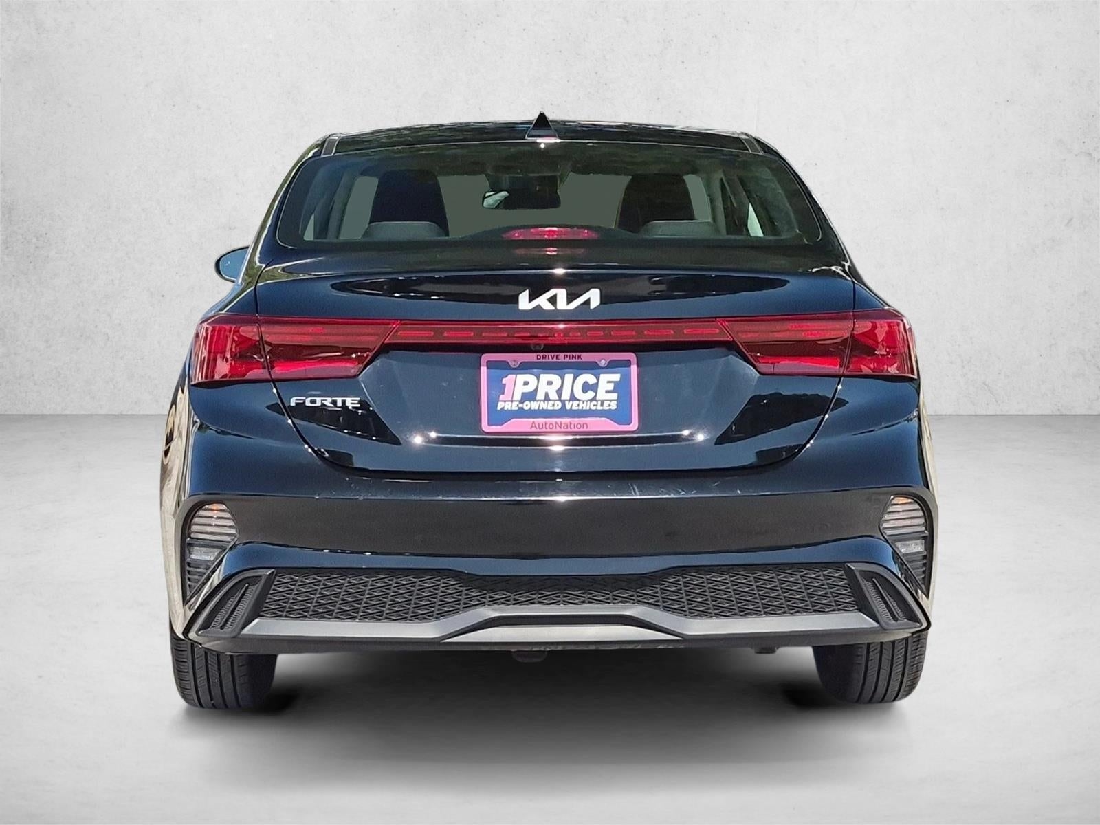 2024 Kia Forte LXS IVT