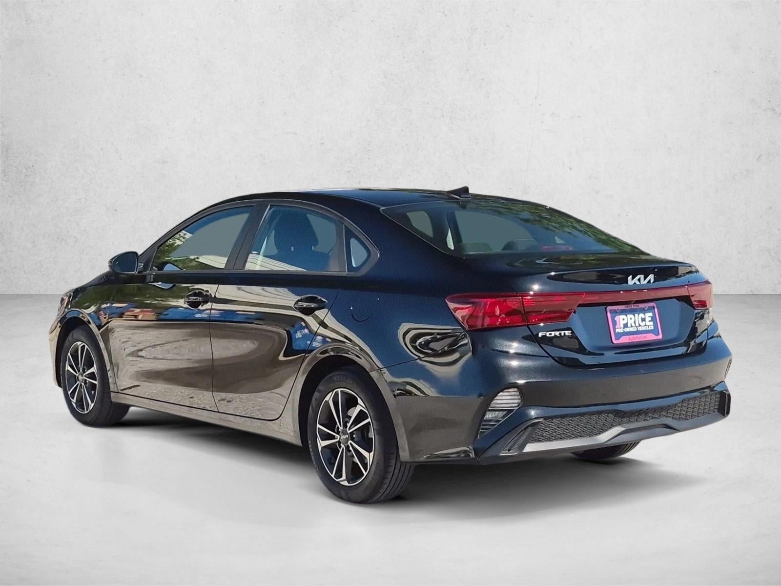 2024 Kia Forte LXS IVT