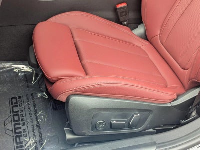 2025 BMW 330i xDrive Sedan