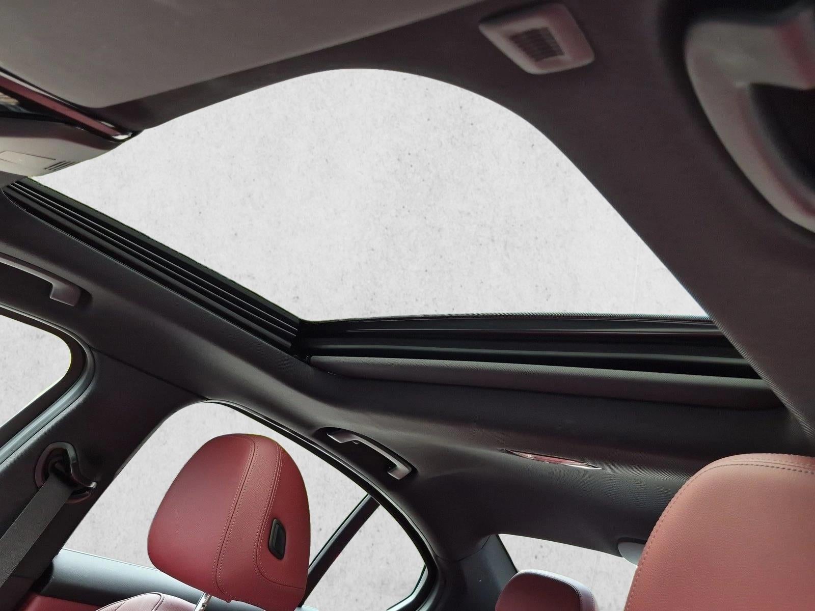 2025 BMW 330i xDrive Sedan