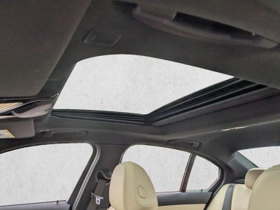 2023 BMW 330i xDrive Sedan
