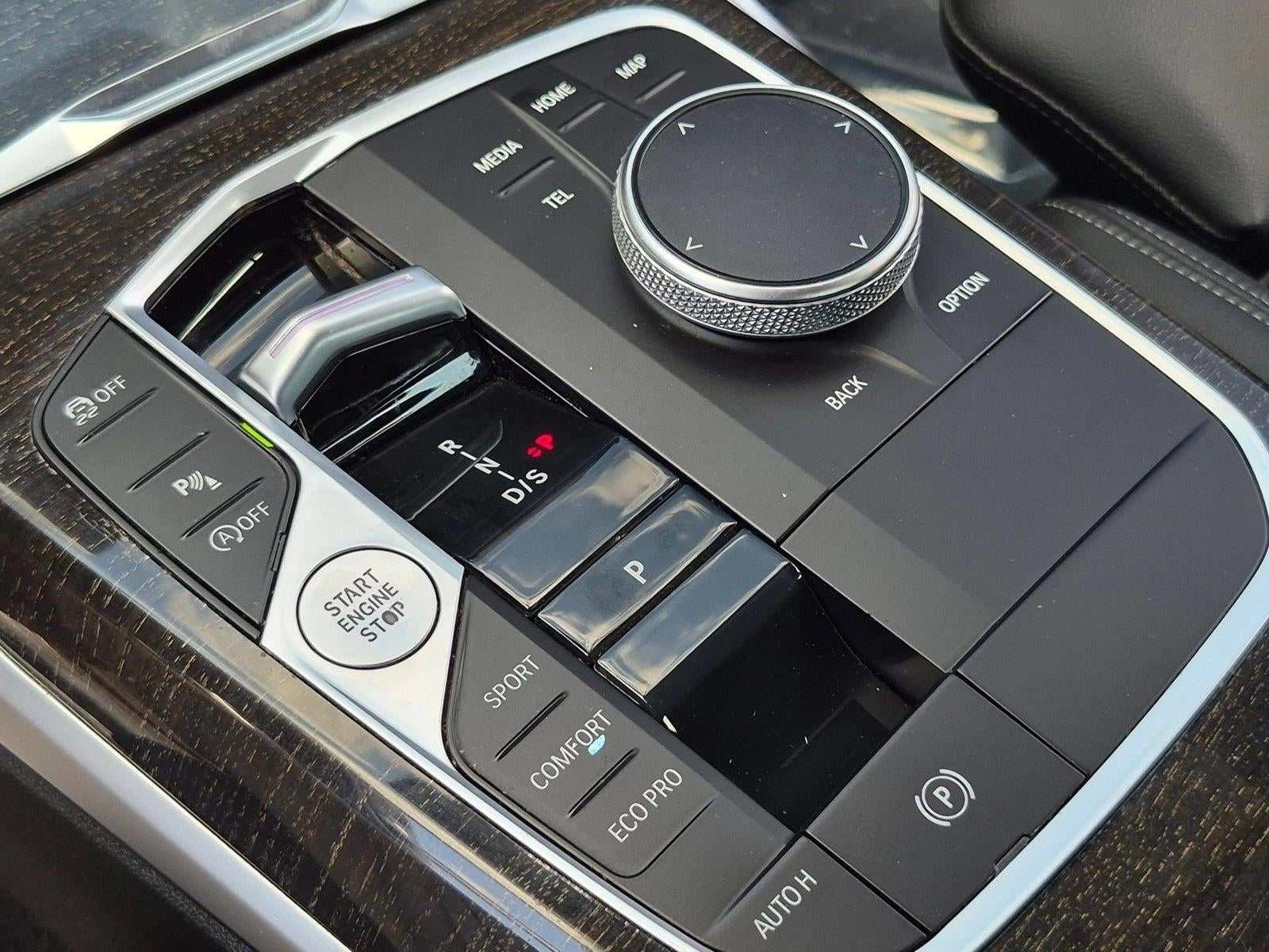 2023 BMW 330i xDrive Sedan