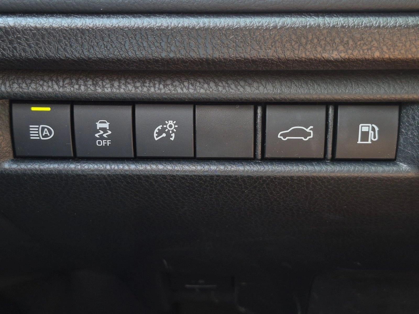 2025 Toyota Camry XSE (Natl)