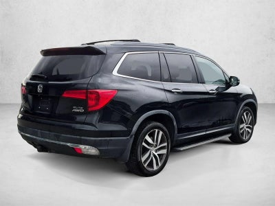 2016 Honda Pilot AWD 4dr Elite with DVD Rear Entertainment System and Navigation