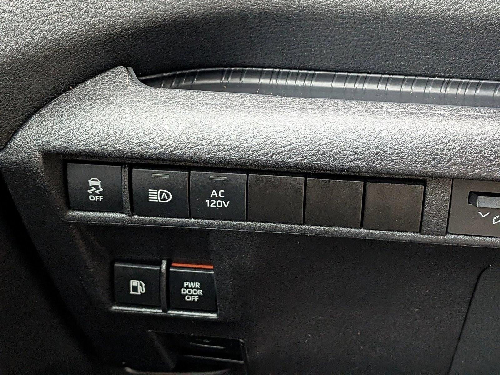 2025 Toyota Sienna Woodland Edition AWD 7-Passenger (Natl)