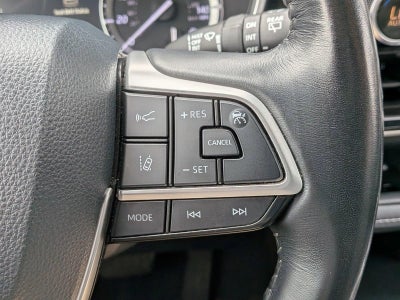 2022 Toyota Highlander XLE AWD (Natl)