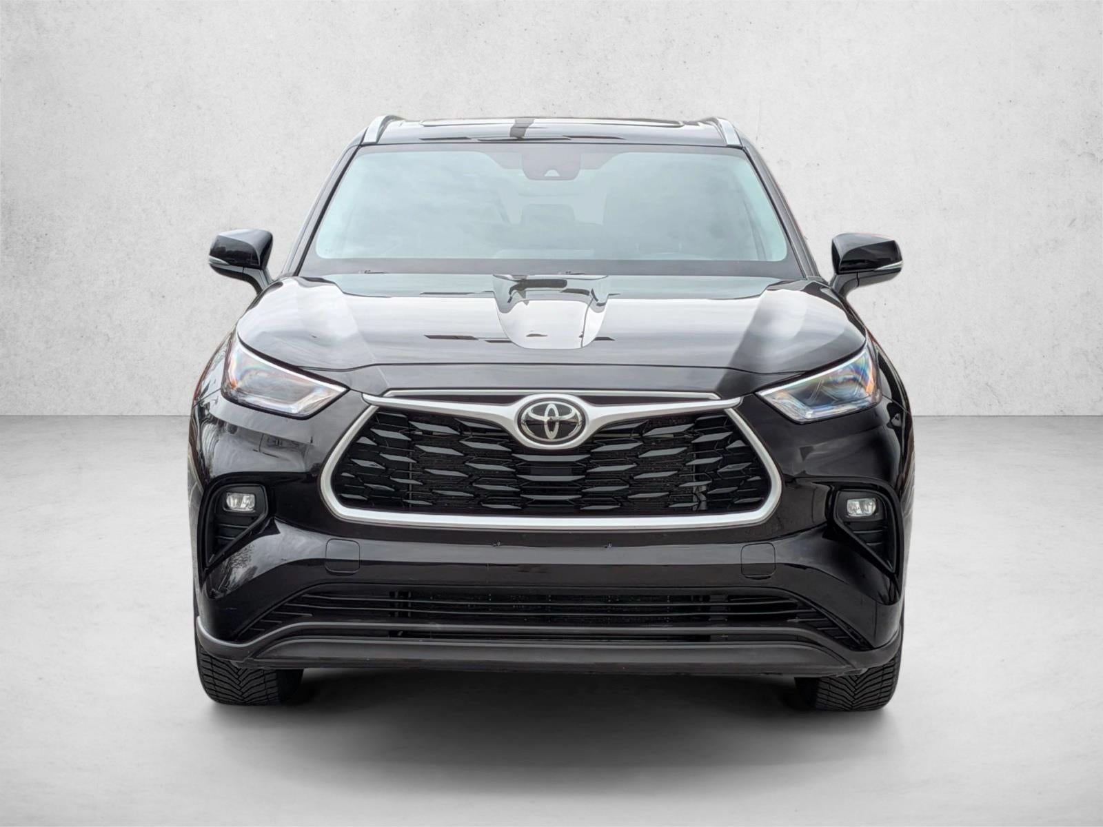 2022 Toyota Highlander XLE AWD (Natl)